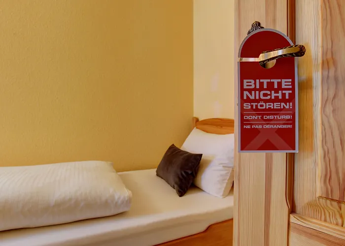 Hotel Gasthaus Hannover 3*